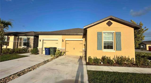 Photo of 1720 Celebration Dr, Fort Pierce, FL 34947