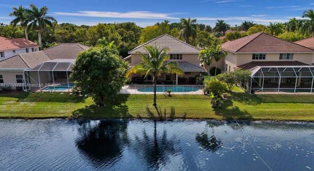 Photo of 3860 Heron Ridge Ln, Weston, FL 33331