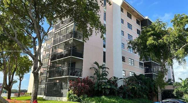 Photo of 20840 San Simeon Way #402, Miami, FL 33179