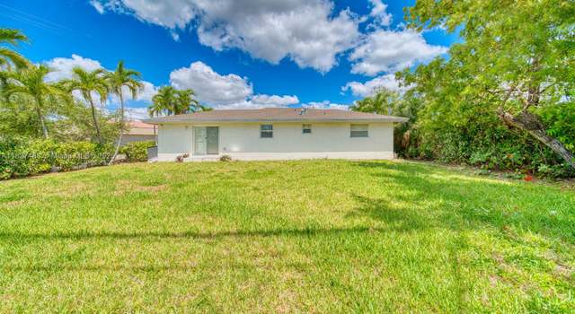 Photo of 11492 SW 190th Terr Rd, Miami, FL 33157