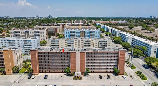Photo of 301 NE 14th Ave #703, Hallandale Beach, FL 33009
