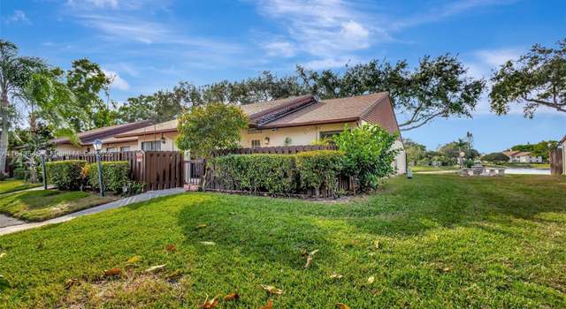 Property at 4864 Sable Pine Cir Unit A, West Palm Beach, FL 33417, 2 beds, 2 baths