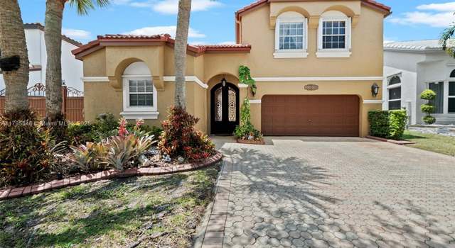 Photo of 15870 NW 10th St, Pembroke Pines, FL 33028