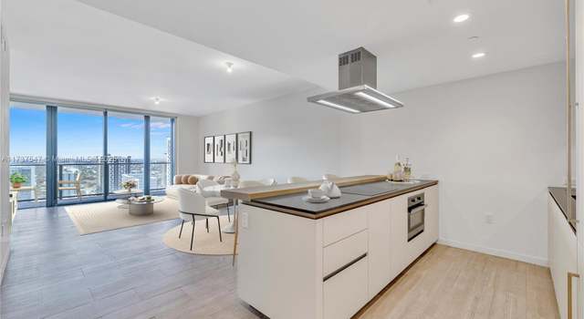 Photo of 1000 Brickell Plz #3108, Miami, FL 33131