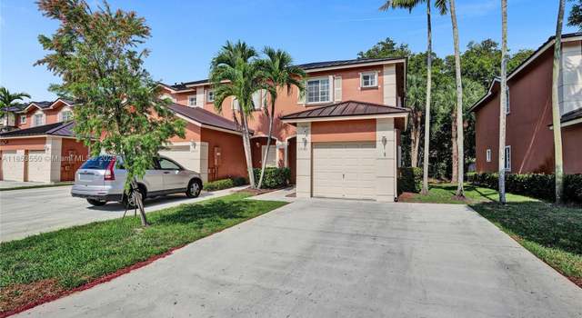 Photo of 1001 NW 100th Ave, Pembroke Pines, FL 33024