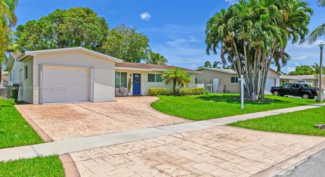 Photo of 321 NW 93rd Ave, Pembroke Pines, FL 33024