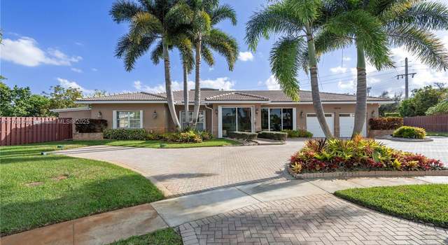 Photo of 16634 Golfview Dr, Weston, FL 33326