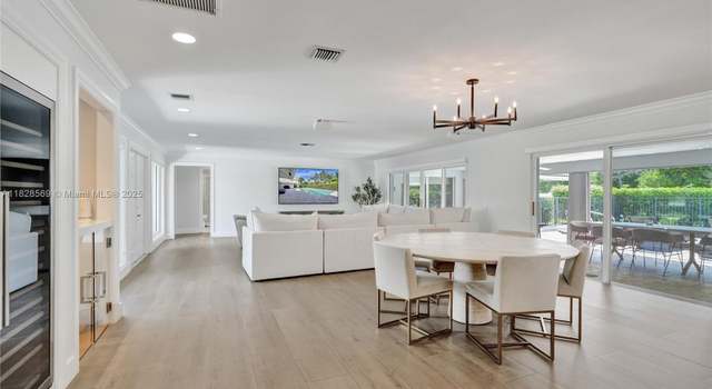 Property at 5854 Pinebrook Dr, Boca Raton, FL 33433, 3 beds, 3 baths