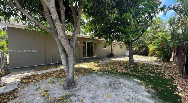 Photo of 3856 Beverly Dr, Palm Springs, FL 33461
