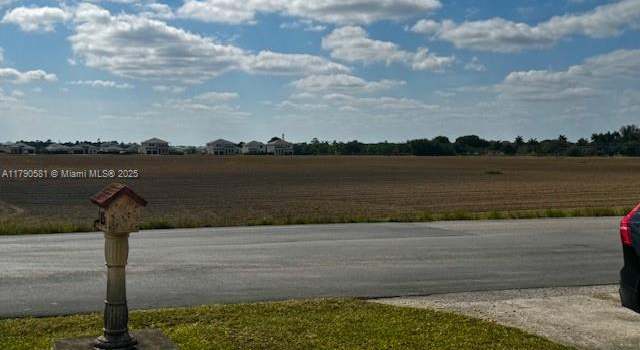 Photo of 365 SW 18th Ave, Homestead, FL 33030