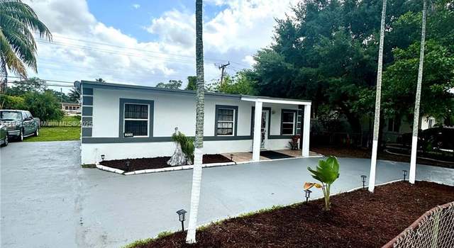 Photo of 2030 NW 167th St, Miami Gardens, FL 33054