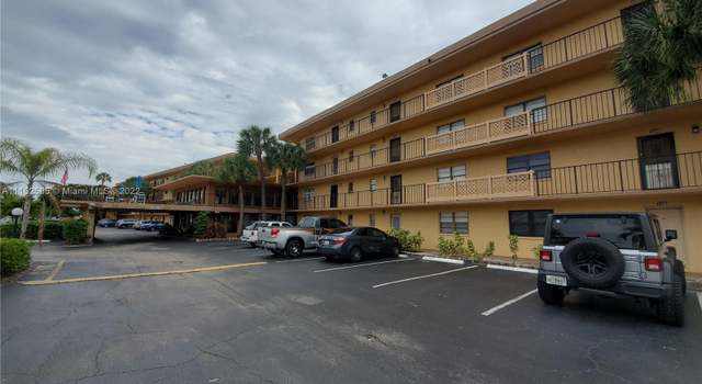 Photo of 9370 SW 8th St #316, Boca Raton, FL 33428