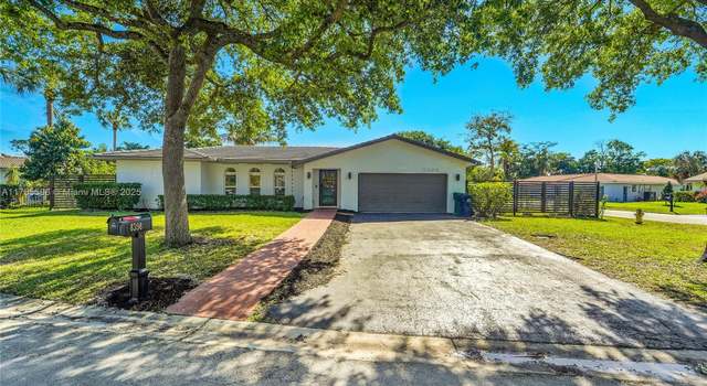 Photo of 8398 NW 17th Ct, Coral Springs, FL 33071
