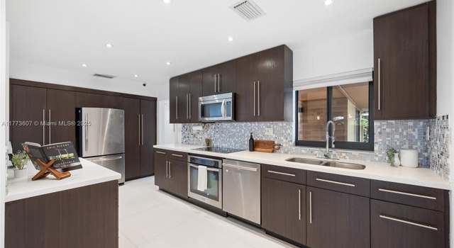 Photo of 20205 NE 10th Pl, Miami, FL 33179