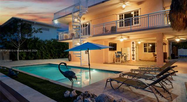 Photo of 122 Pelican Rd, FL 33070