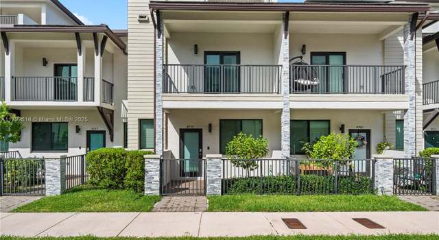 Photo of 4755 NW 83rd Path, Doral, FL 33166