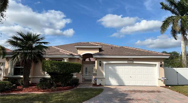 Photo of 19423 NW 23rd Pl, Pembroke Pines, FL 33029