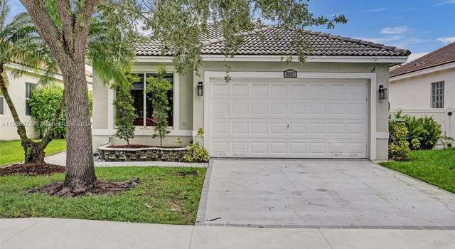 Photo of 16521 NW 22nd St, Pembroke Pines, FL 33028