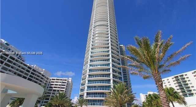 Photo of 3101 S Ocean Dr #1404, Hollywood, FL 33019