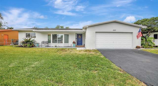 Photo of 9460 NW 3rd St, Pembroke Pines, FL 33024