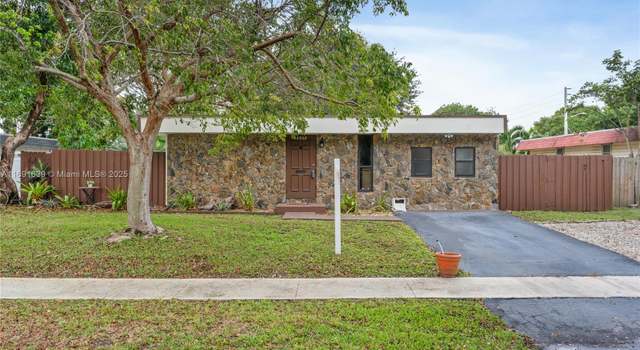 Photo of 6902 NW 78th St, Tamarac, FL 33321