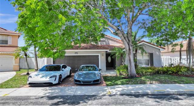 Photo of 16595 NW 10th St, Pembroke Pines, FL 33028