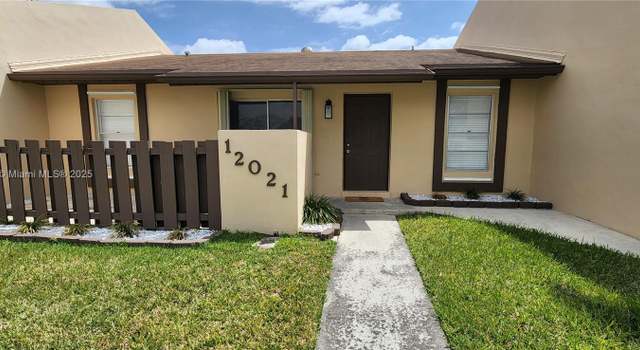 Photo of 12021 SW 110th St Cir E, Miami, FL 33186
