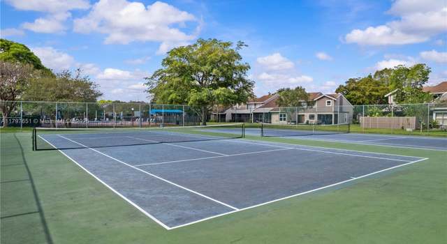Photo of 15712 Woodgate Ct Unit B, Sunrise, FL 33326