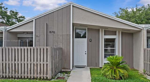 Photo of 15712 Woodgate Ct Unit B, Sunrise, FL 33326