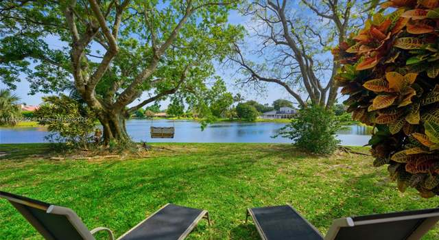 Photo of 11235 Lakeview Dr Unit 13-D, Coral Springs, FL 33071