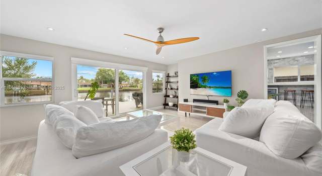 Photo of 817 NW 30th St, Wilton Manors, FL 33311