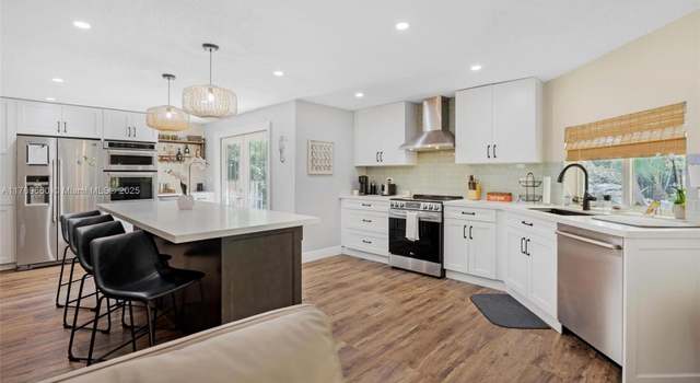 Photo of 2941 SW 82nd Way, Davie, FL 33328