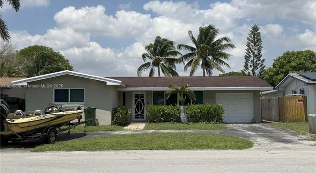 Photo of 1130 NW 83rd Way, Pembroke Pines, FL 33024