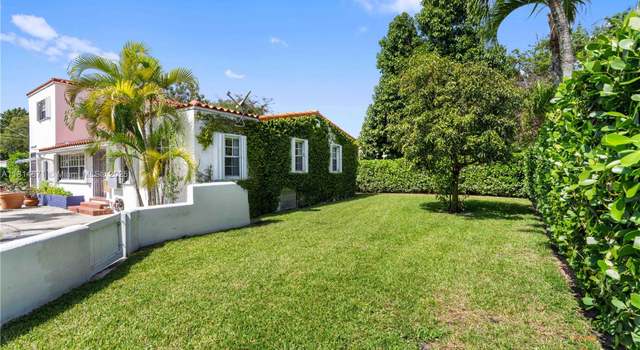 Photo of 1105 NE 119th St, Biscayne Park, FL 33161