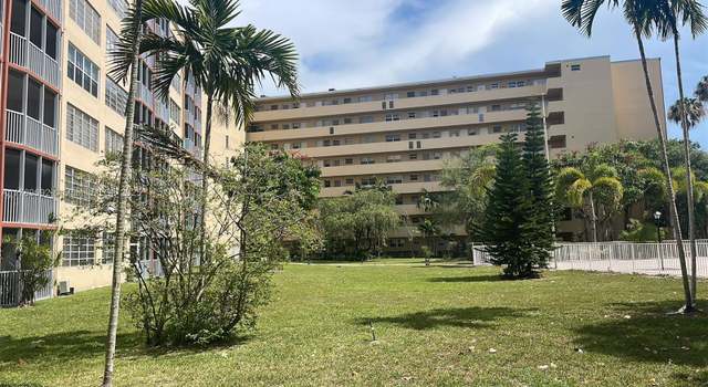 Photo of 1750 NE 191st St Unit 213-2, Miami, FL 33179