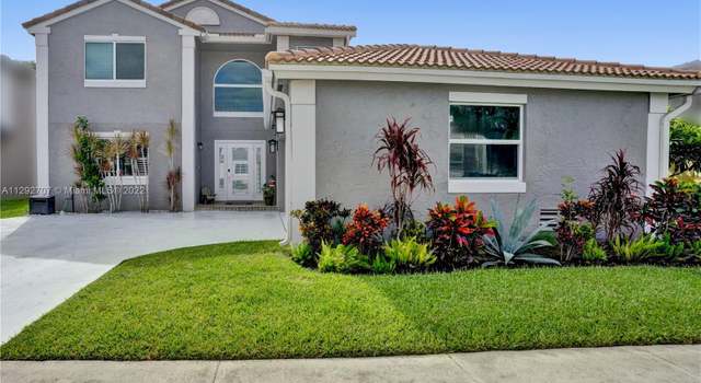 Photo of 10616 Pebble Cove Ln, Boca Raton, FL 33498