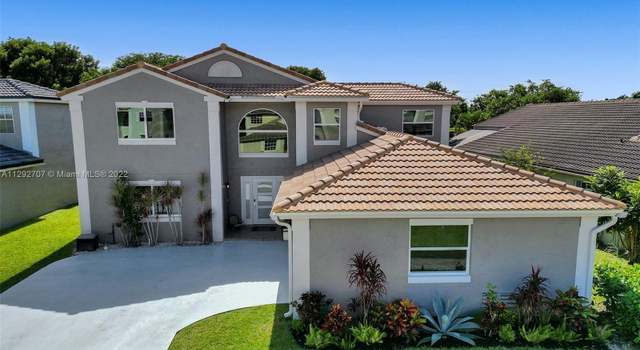Photo of 10616 Pebble Cove Ln, Boca Raton, FL 33498