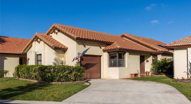Photo of 540 SW 113th Ter, Pembroke Pines, FL 33025