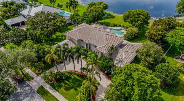 Photo of 10303 SW 26th St, Davie, FL 33324