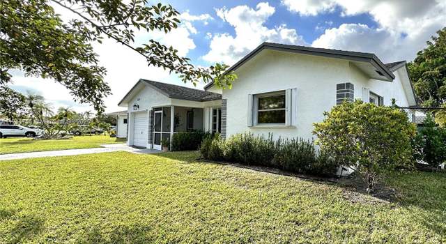 Photo of 8115 NW 100th Ter, Tamarac, FL 33321