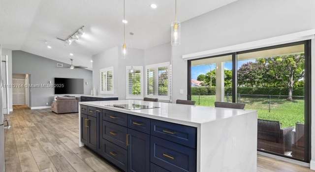 Photo of 20141 NW 8th St, Pembroke Pines, FL 33029