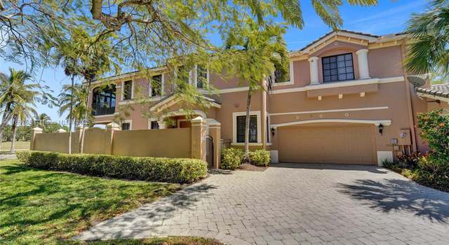 Photo of 2717 Center Ct Dr Unit 1-16, Weston, FL 33332