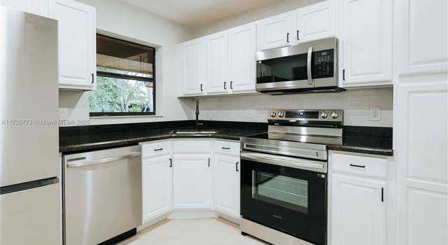 Photo of 3939 Cocoplum Cir #3521, Coconut Creek, FL 33063
