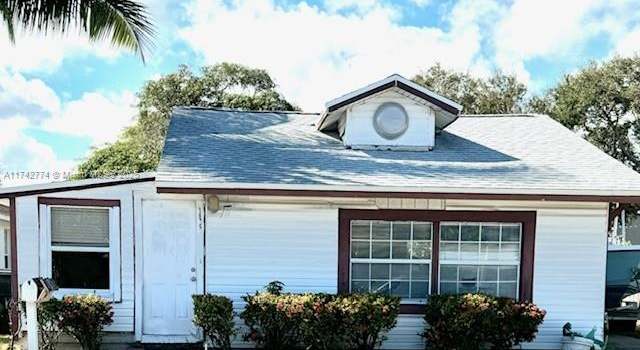 Photo of 1605 S N St, Lake Worth, FL 33460