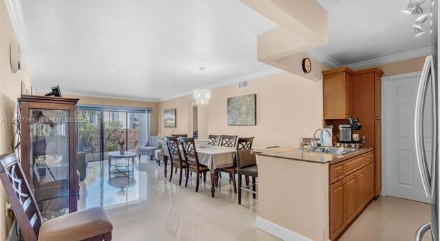 Photo of 460 W Park Dr #104, Miami, FL 33172