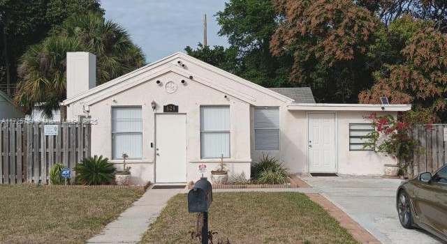 Photo of 629 56th St, West Palm Beach, FL 33407
