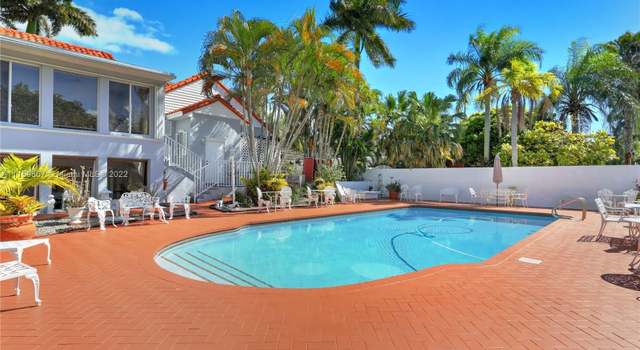 Photo of 17704 SW 83rd Ct, Palmetto Bay, FL 33157