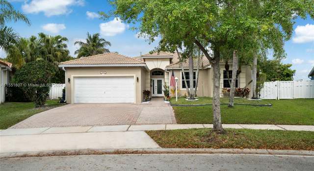 Photo of 1092 NW 139th Ter, Pembroke Pines, FL 33028