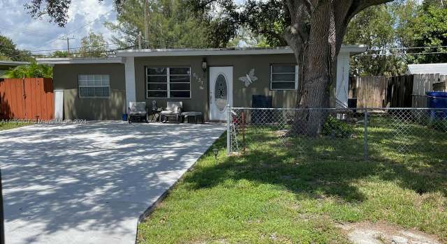 Photo of 6137 Jackson St, Hollywood, FL 33023