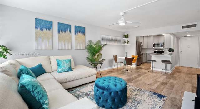 Photo of 2781 Taft St #308, Hollywood, FL 33020